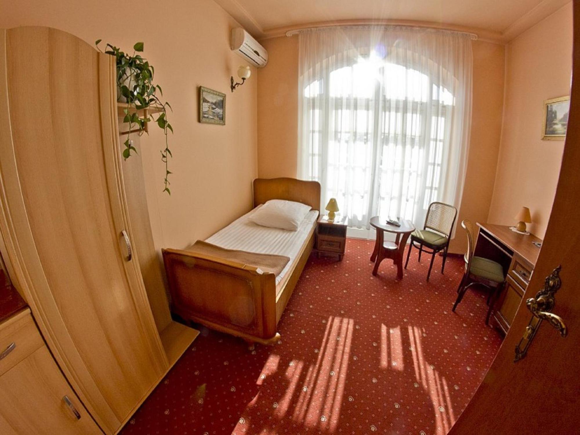Pensjonat Zacisze Plewiska 部屋 写真